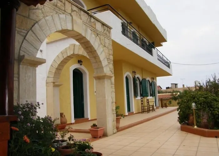 דירה Elia & Tina